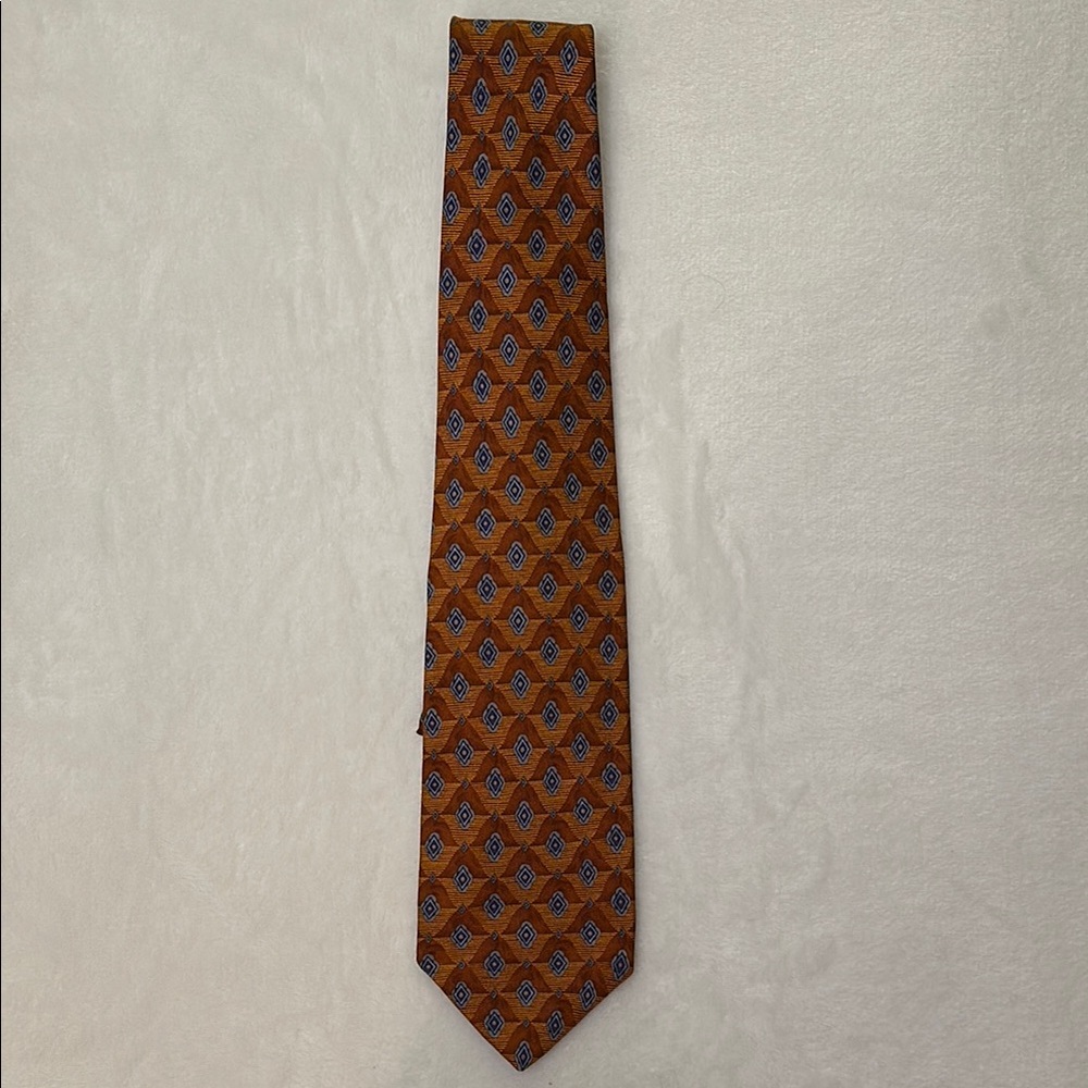 Studio Tie